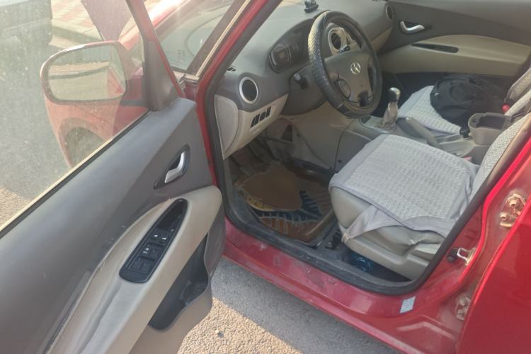 Used JAC Group Refine M2 2011 1.8L MT Zunyi Model 5-Seater
