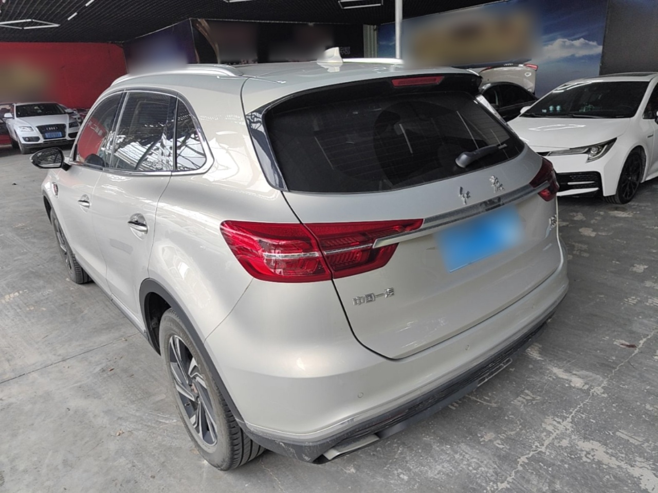 Hongqi HS5 2022 Revised Version 2.0T Smart Connect Flagship Edition — снимка 4