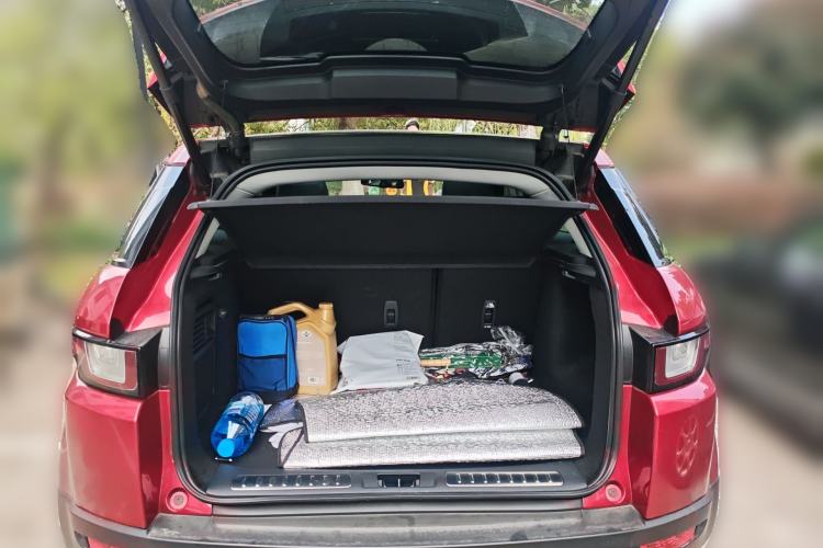 Used Land Rover Range Evoque 2018 240 PS SE Smart Brilliance Edition Trunk