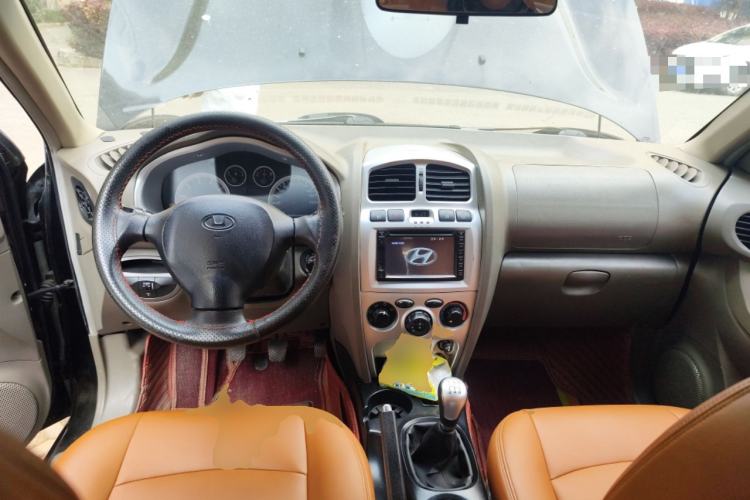 Used Huatai Santa Fe Classic 2012 2.0T Diesel Manual Two-Wheel Drive Hurricane Version
