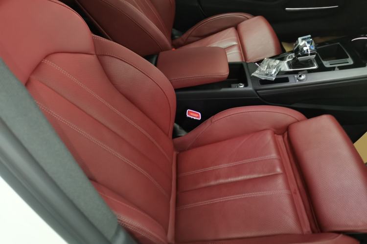 Used Audi A4L 2024 40 TFSI Luxury Dynamic Edition (Starry Night Version)