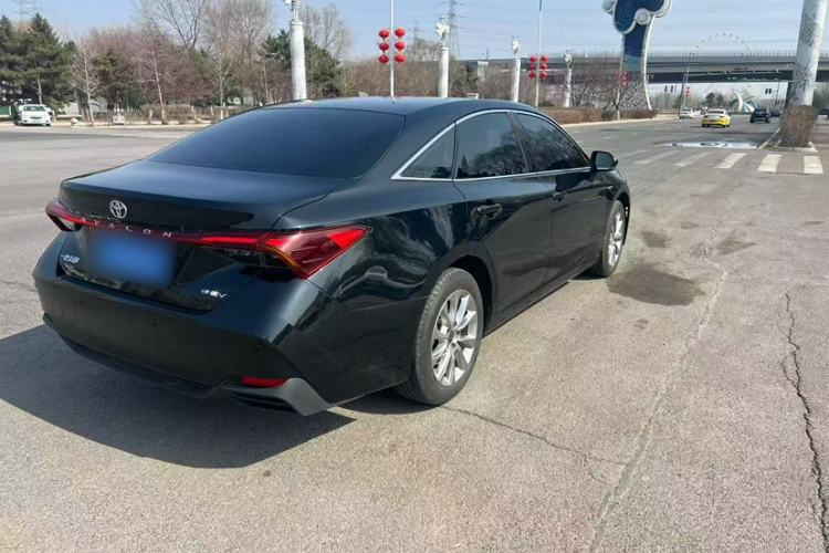 Used Toyota Avalon 2024 Dual-Motor 2.0L Premium Edition
