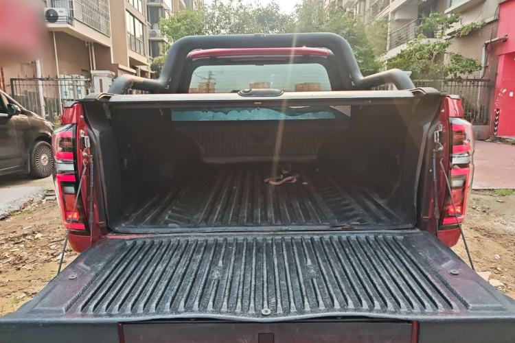 Used Great Wall Poer 2020 2.0T Off-Road Edition Automatic Diesel 4x4 High-End Version GW4D20M Trunk