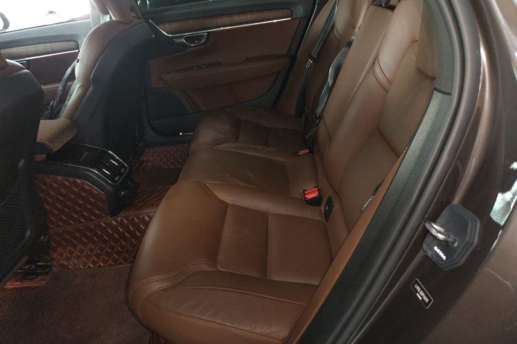 Used Volvo S90 2023 B5 Zhiyuan Luxury Edition