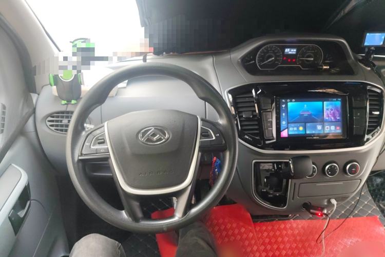 Used SAIC MAXUS Xintu V80 2021 2.0T PLUS AMT Aoyuntong Short-Wheelbase Mid-Roof 5/6-Seater
