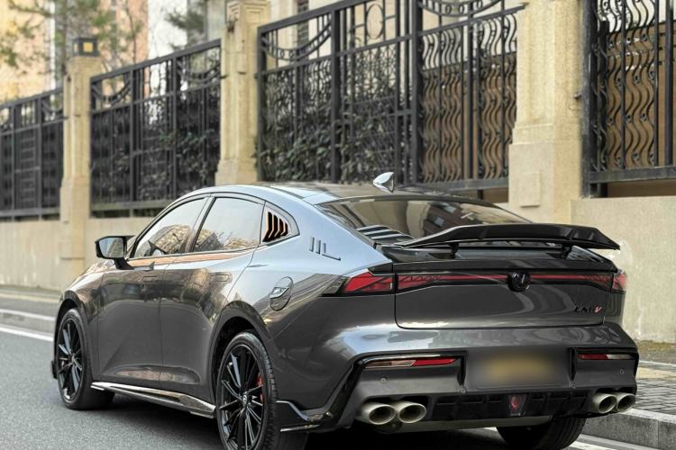 Used Changan UNI-V 2023 2.0T Leading-Speed Edition
