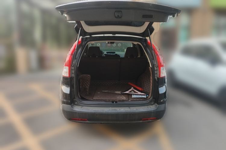 Used Honda CR-V 2012 2.0L two-wheel drive urban version
