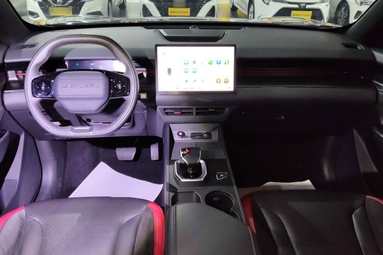 Used JETOUR Dashing 2023 1.5T DCT Starlight Shine Pro Edition
