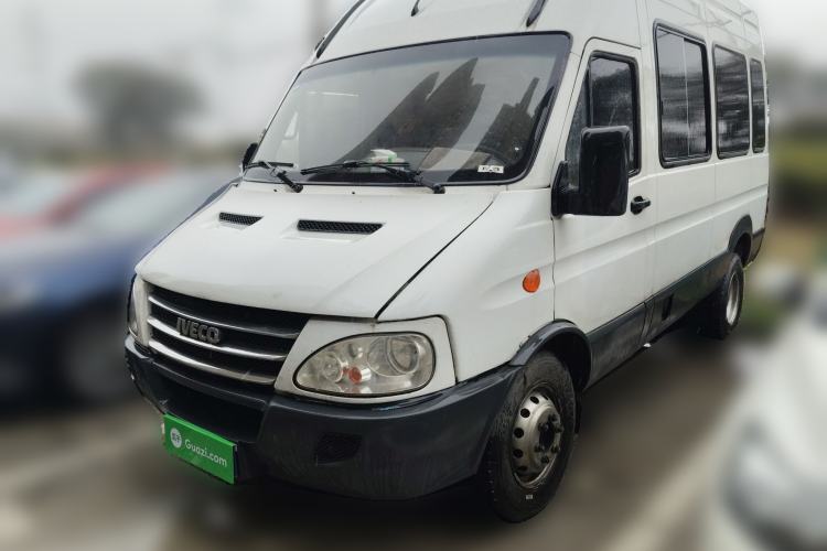 Used Iveco Power Daily 2017 2.5T Deluxe A37 High-Roof 6-7 Seater Bus 47Z5