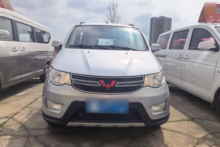 Used Wuling Hongguang 2014 1.5L S Automatic Luxury Model