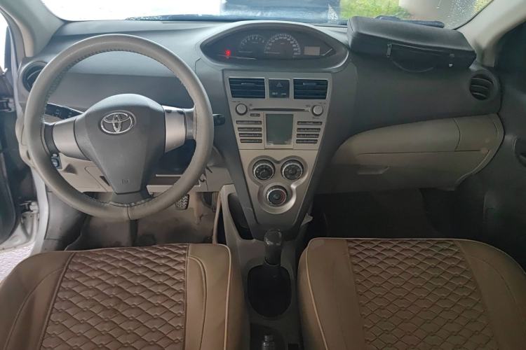 Used Toyota Vios 2011 1.6L GL-i Sunroof Edition MT
