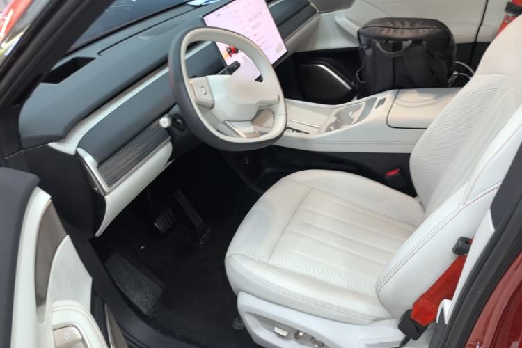 Used ONVO L60 2024 60 kWh Rear-Drive Version
