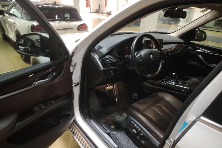 Used BMW X5 2015 xDrive28i