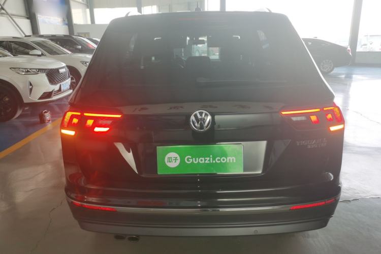 Used Volkswagen Tiguan L 2018 Revised Version 330TSI Automatic Two-Wheel Drive Comfort Edition Rear