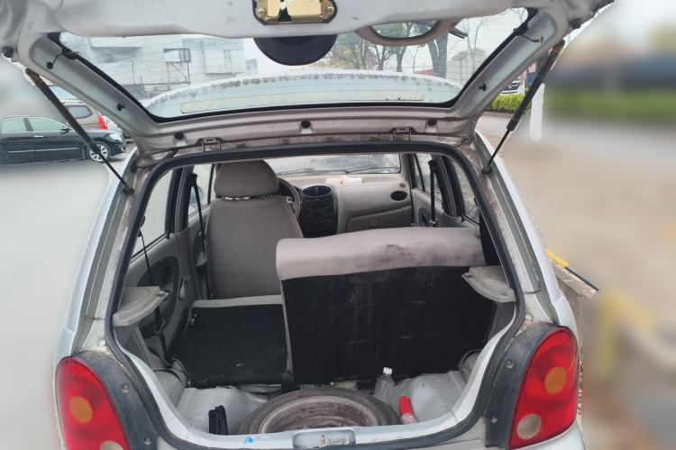 Used Chery QQ3 2012 Fashion Edition 1.0L Manual Champion Version
