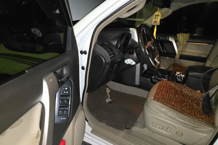 Used Toyota Prado 2010 4.0L Automatic TX Driver Seat