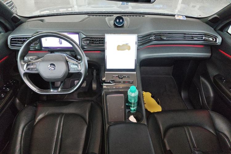 Used Nio ES6 2022 75 kWh Sport Edition Center Console