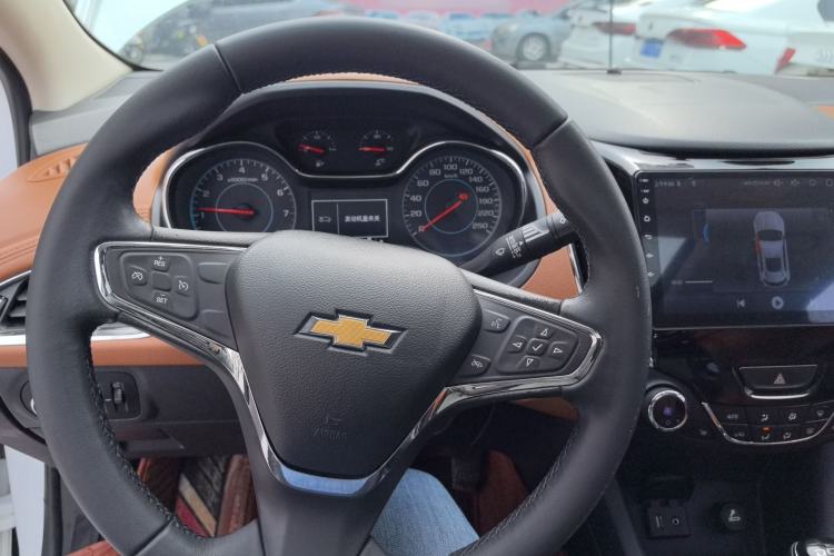 Used Chevrolet Cruze 2015 1.4T DCG Flagship Edition
