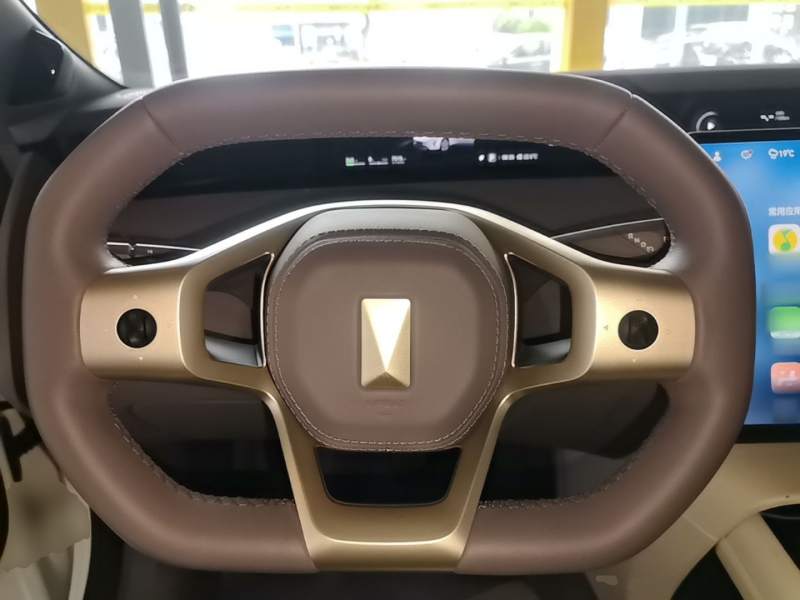 Used Avatr 06 2025 Max All-Electric Version — 10