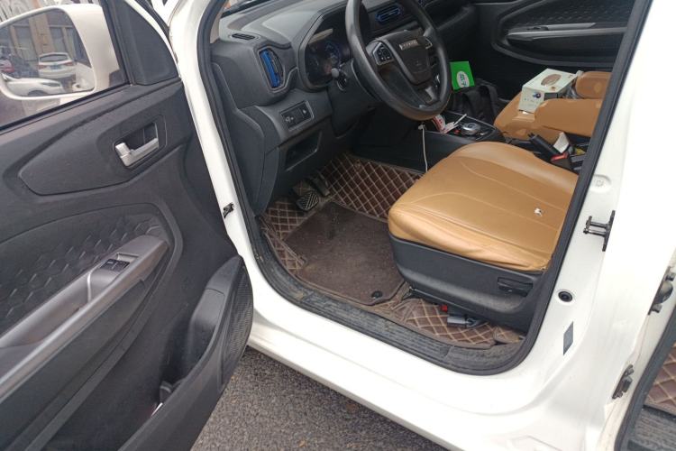 Used Dongfeng Fengon E380 2023 Standard Edition – Comfort Model 5 Seats Driver Seat