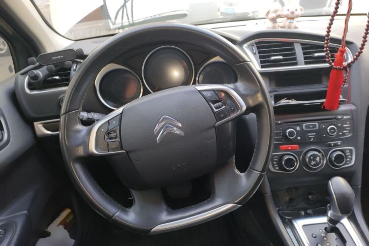 Used Citroen C4L 2013 1.6 THP Automatic Impression Edition
