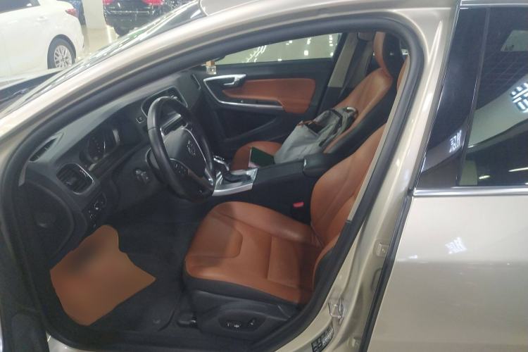 Used Volvo S60 2017 S60L T4 Smart Range Edition
