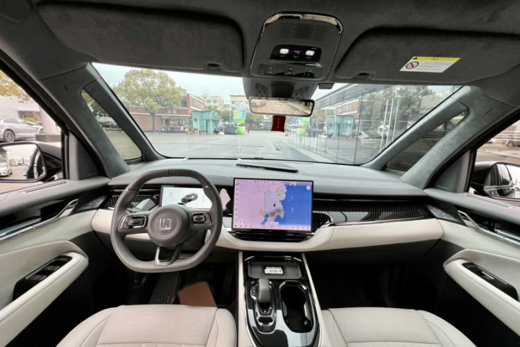 Used Zeekr 009 2024 Six-Seat Executive Version 4WD 108 kWh
