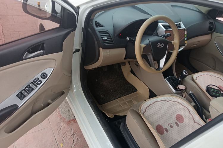 Used Hyundai Verna (older generation) 2016 1.4L Manual Smart GLS Trim
