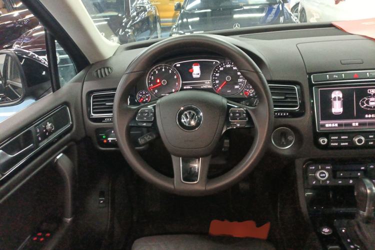 Used Volkswagen Touareg 2017 3.0 TSI Touareg Edition Steering Wheel