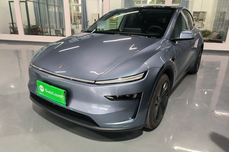 Used Tesla Model Y 2025 Rear-Wheel-Drive Version