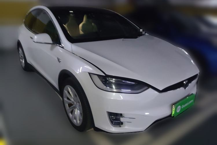 Used Tesla Model X 2019 Long-Range Version Front Right 45 Deg