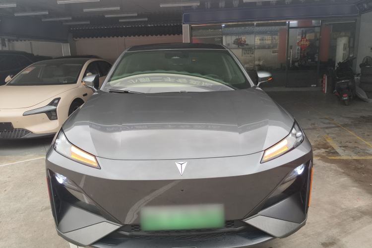 Used Deepal S07 2023 200Max Range-Extended Version Front