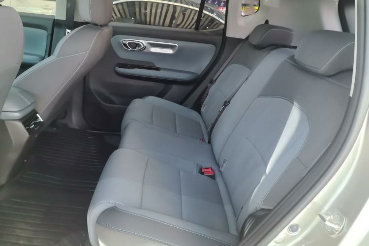 Used AION Y 2025 Plus 430 Smart Edition Left Rear Seat