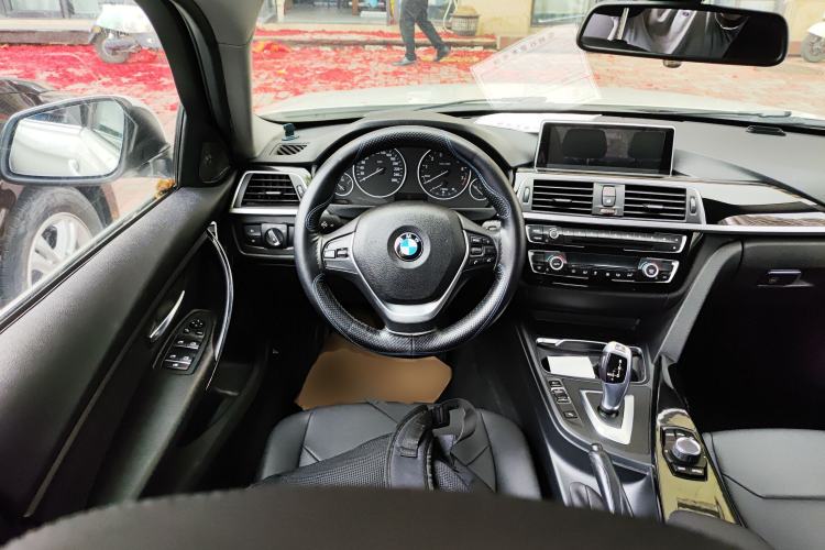 Used BMW 3 Series 2017 320Li Fashion Model

