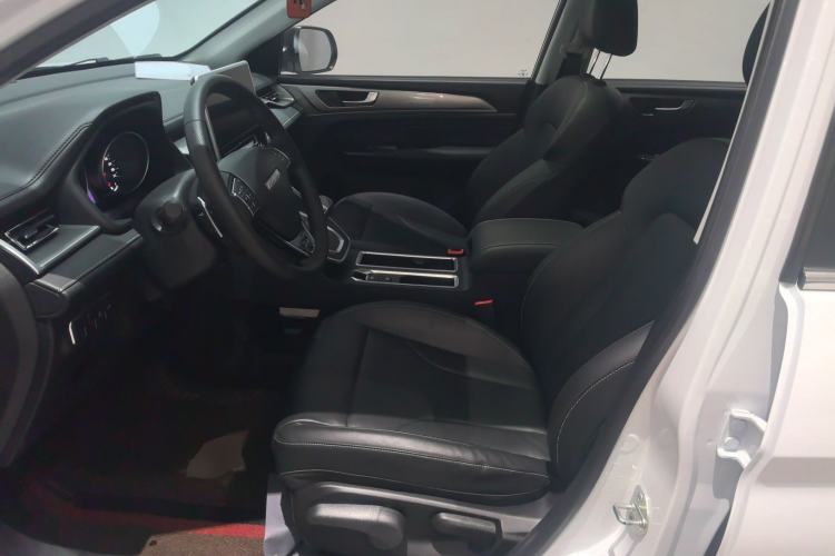 Used Haval M6 2023 PLUS 1.5T DCT Luxury Smart Connectivity Model