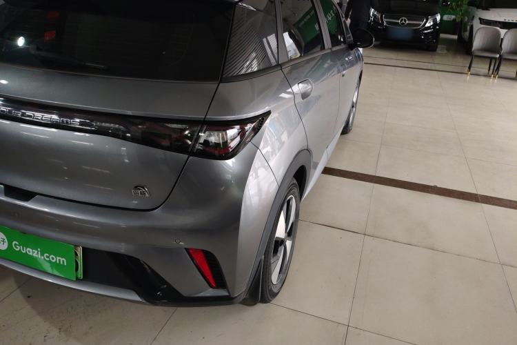 Used BYD Dolphin 2023 420 km Fashion Edition
