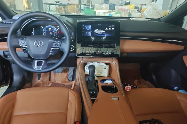 Used Toyota Avalon 2024 2.0L Ambition Edition Center Console