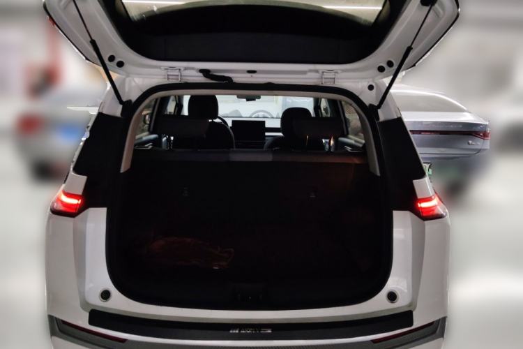 Used AION Y 2022 Plus 70 Smart Edition Trunk