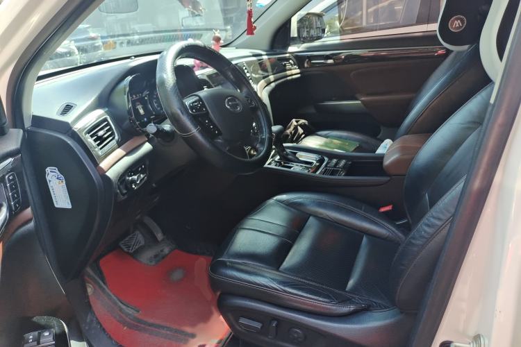 Used GAC Trumpchi GS8 2017 320T Two-Wheel Drive Luxury Smart Connectivity Version (7 Seats) Left Front Seat