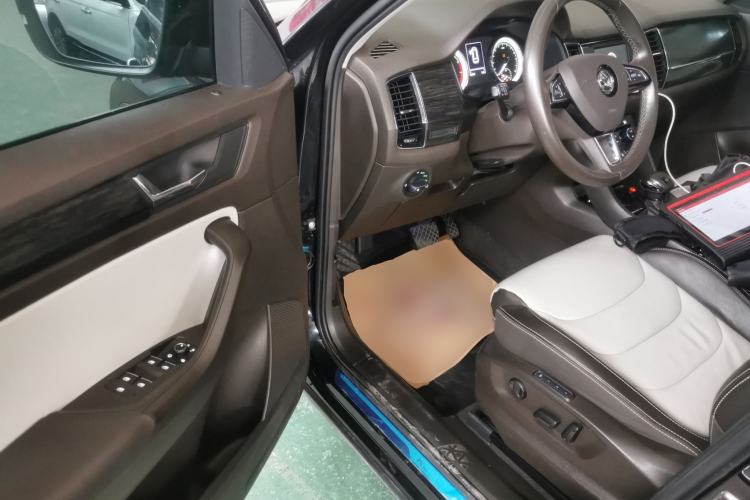 Used Skoda Kodiaq 2017 TSI330 7-Seater Two-Wheel-Drive Luxury Edition
