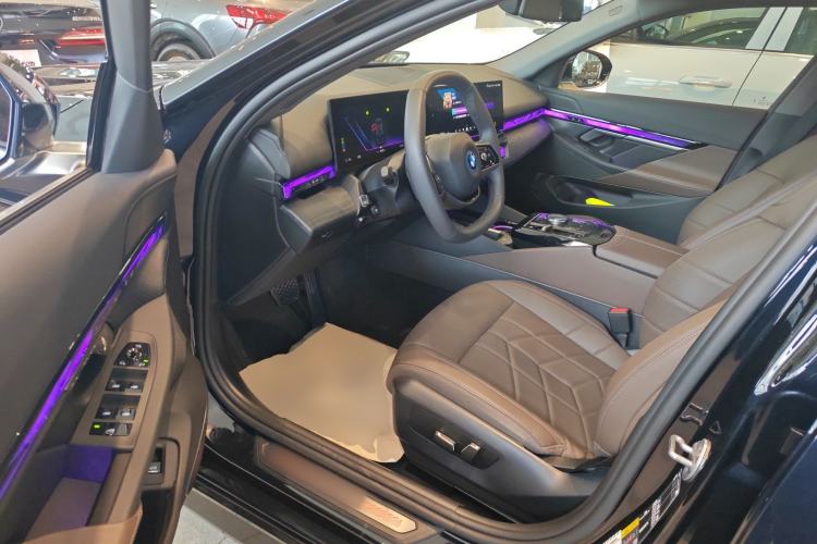 Used BMW i5 2024 eDrive 35L Luxury Package