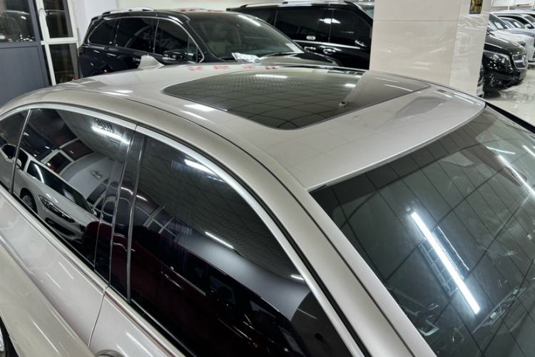 Used BMW 5 Series 2014 525Li Luxury Design Package Interior 10