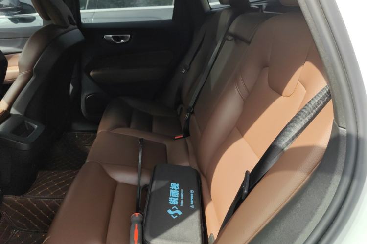 Used Volvo XC60 2024 B5 4x4 Smart Luxury Edition
