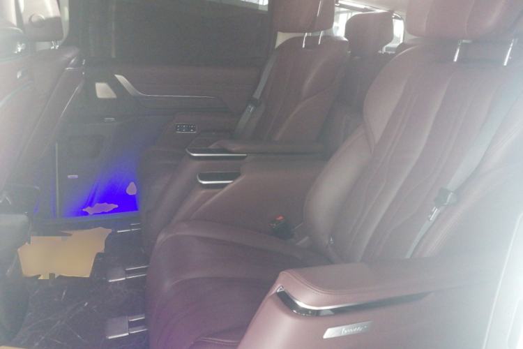 Used Buick Century 2023 2.0T Seven-Seater Yinshi Edition Interior 4