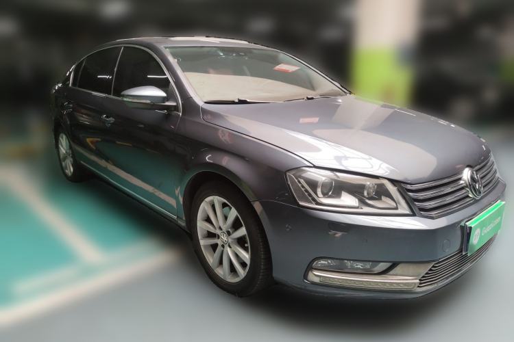 Used Volkswagen Magotan 2012 1.8TSI Prestige Model Front Right 45 Deg