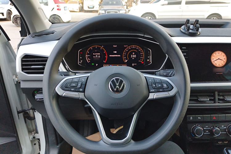 Used Volkswagen Tacqua 2023 200TSI DSG Joy-Connect Edition