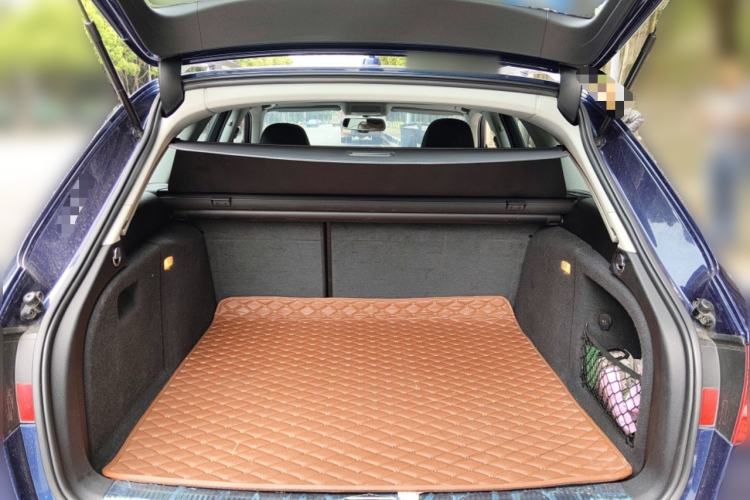 Used Audi A4 2014 40 TFSI allroad quattro plus version Trunk