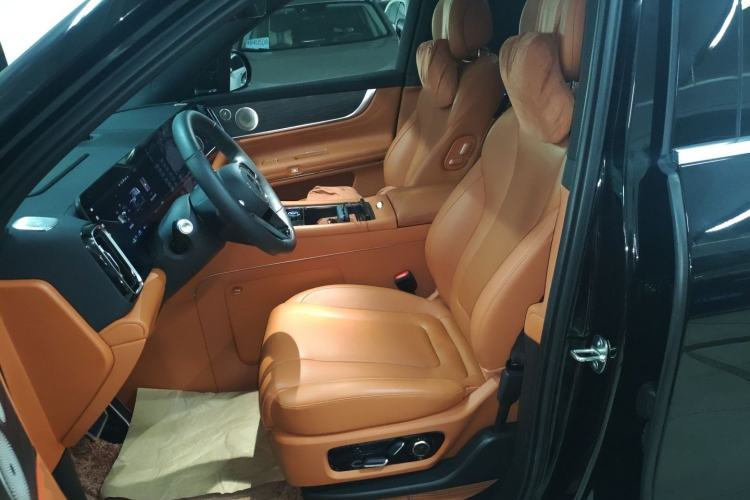 Used Hima AITO M9 2024 Range-Extended Ultra Version 42 kWh 6-Seater Model Left Front Seat