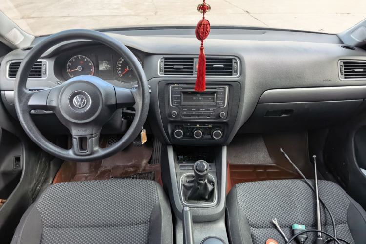 Used Volkswagen Sagitar 2012 1.6L Manual Fashion Edition