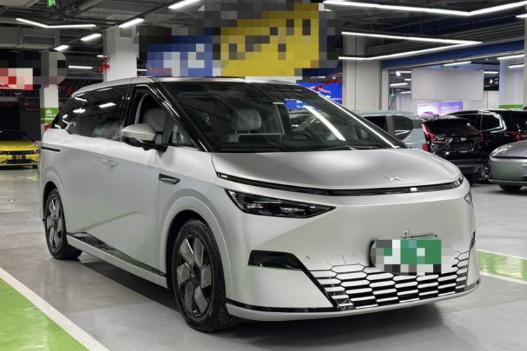 Used XPeng X9 2024 702 Ultra-Long Range Max
